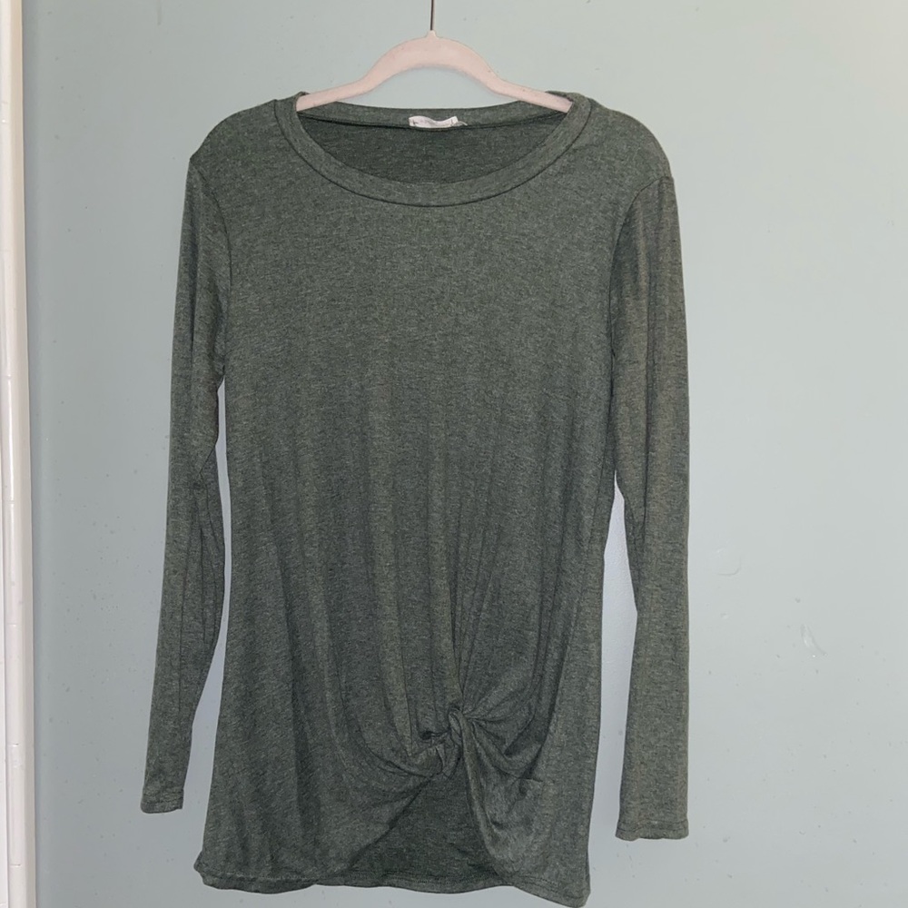 Long sleeved green shirt with tie